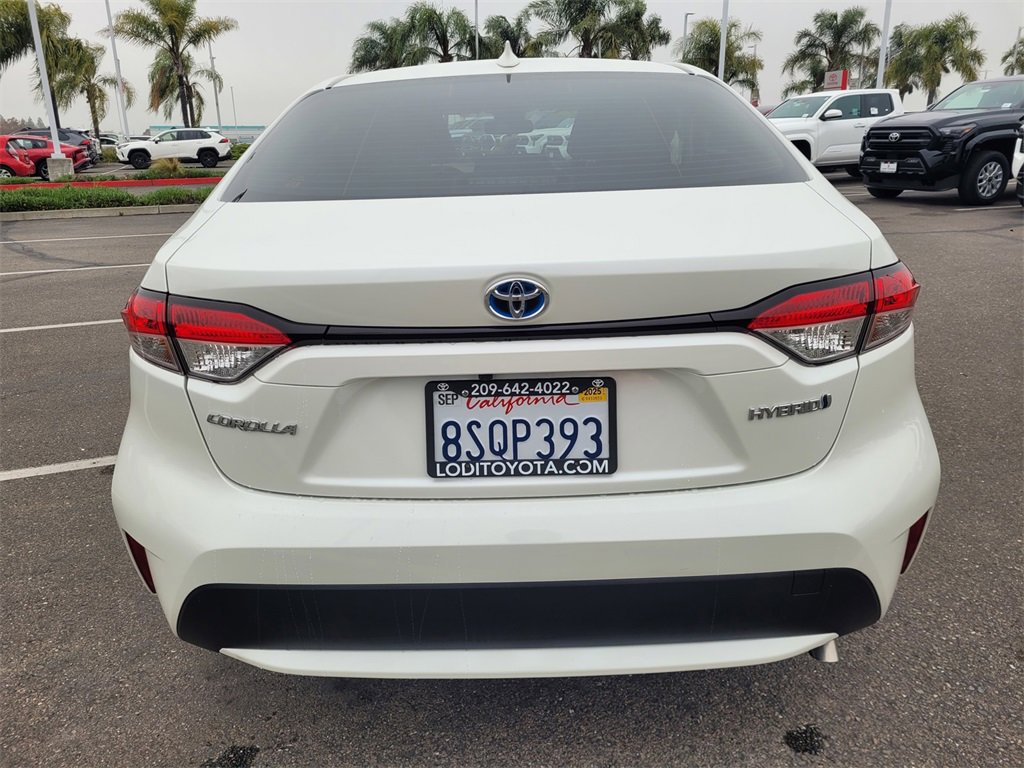 Used 2021 Toyota Corolla LE image 5