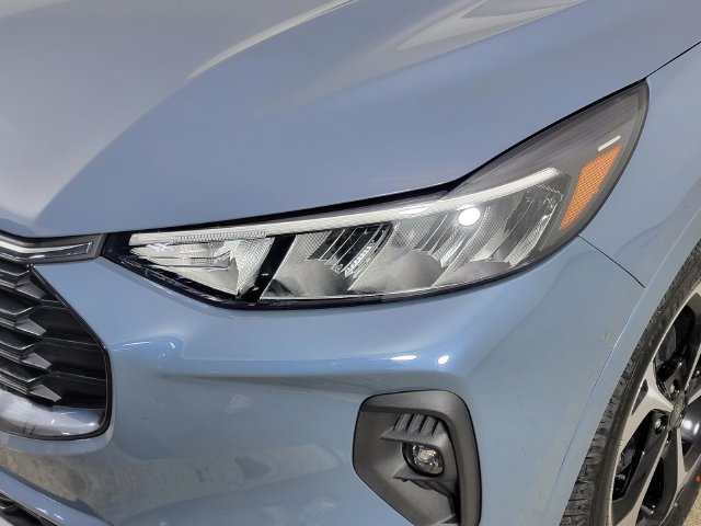 Certified 2023 Ford Escape ST-Line Select AWD/4WD image 9