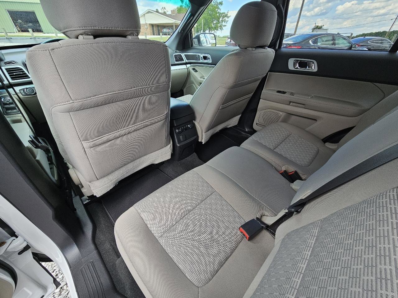 Used 2014 Ford Explorer XLT FWD image 22