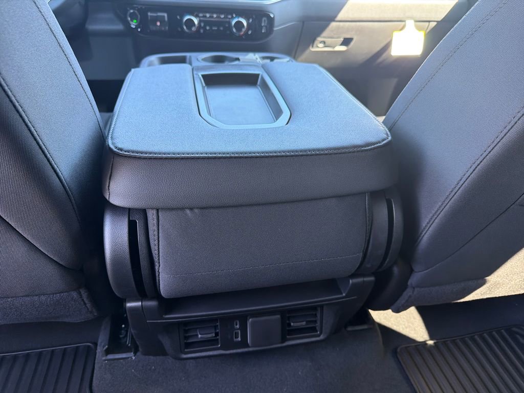 New 2026 GMC Sierra 1500 Elevation image 19