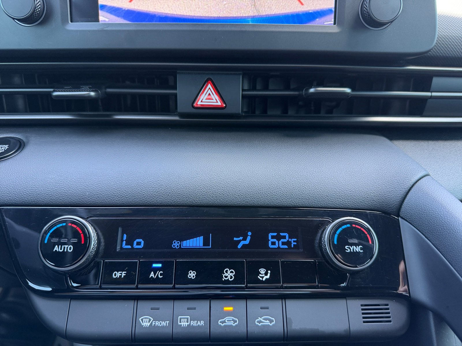 Certified 2025 Hyundai Elantra Sport FWD image 11