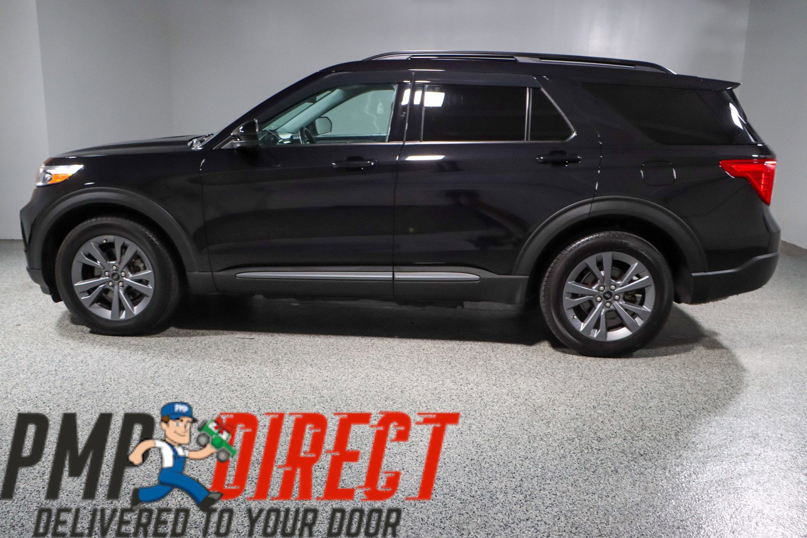 Used 2022 Ford Explorer XLT w/ XLT Sport Appearance Package image 10