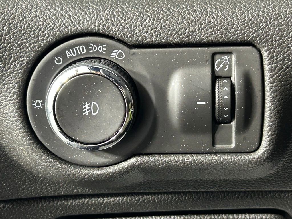 Used 2017 Buick Cascada Premium image 28