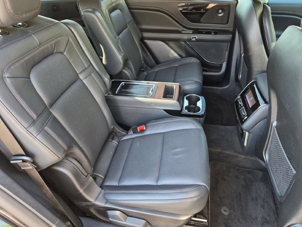 Used 2026 Lincoln Aviator Reserve w/ Jet Appearance Package AWD/4WD image 23