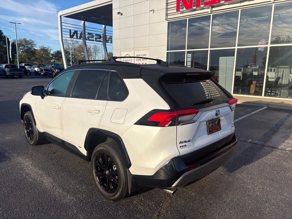 Used 2024 Toyota RAV4 XSE w/ Weather Package AWD/4WD image 6
