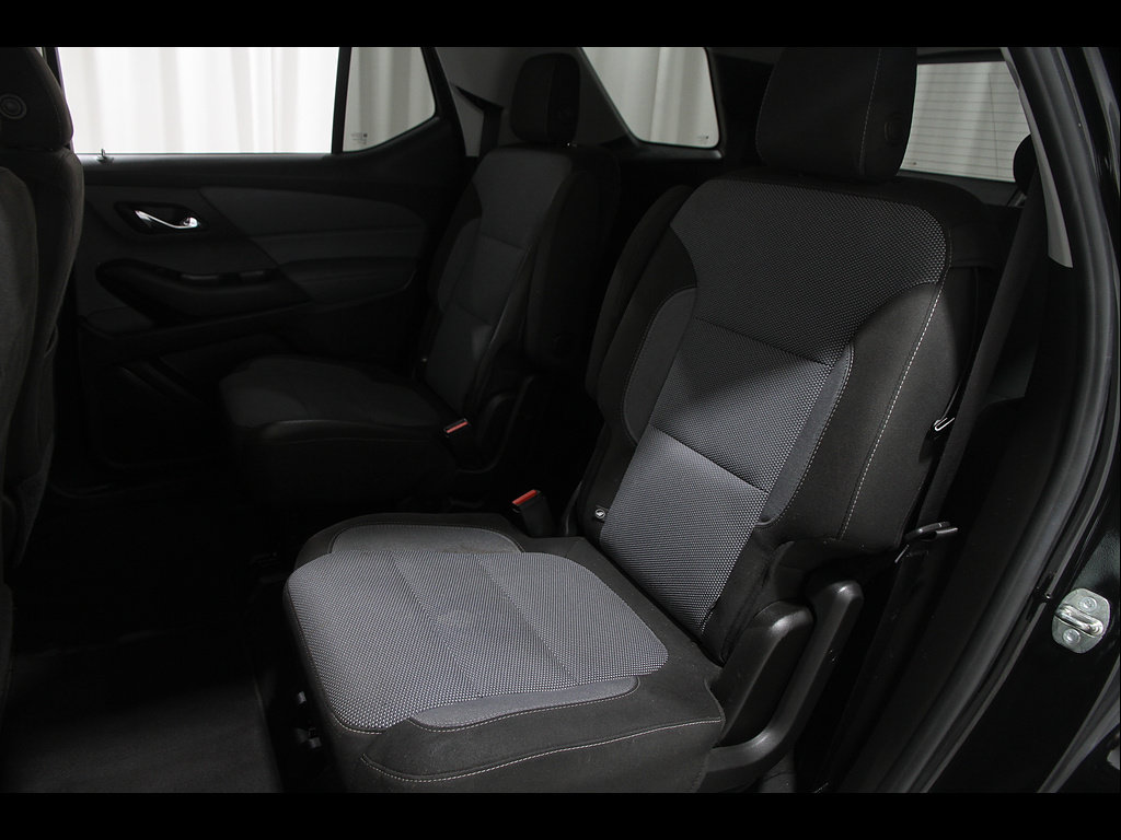 Used 2018 Chevrolet Traverse LT AWD/4WD image 19