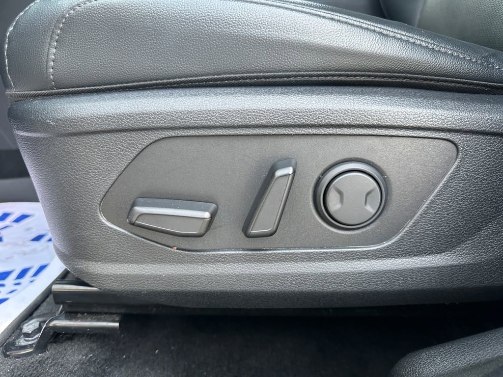 Used 2024 Kia Sportage EX image 16