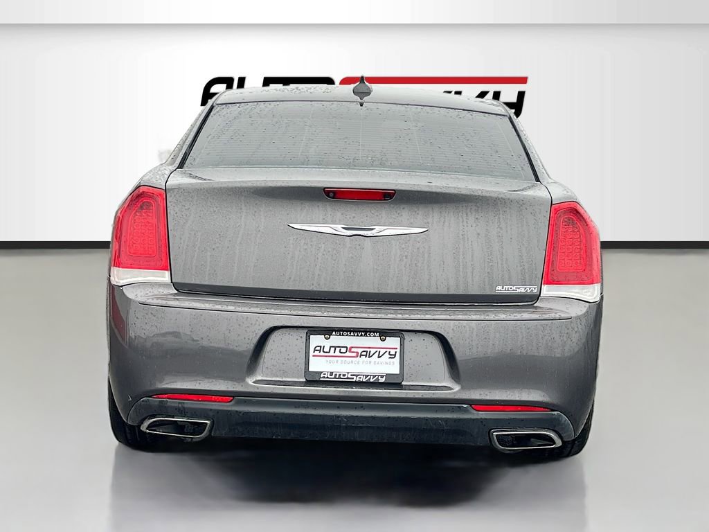 Used 2020 Chrysler 300 Touring w/ Sport Appearance Package image 6