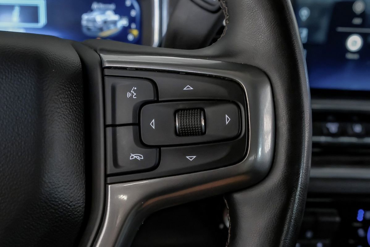 Used 2024 Chevrolet Silverado 2500 LTZ w/ LTZ Convenience Package image 17