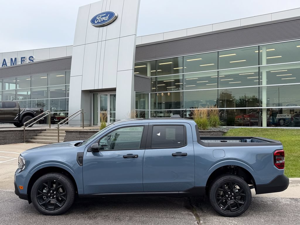 New 2026 Ford Maverick XLT w/ XLT Luxury Package AWD/4WD image 3