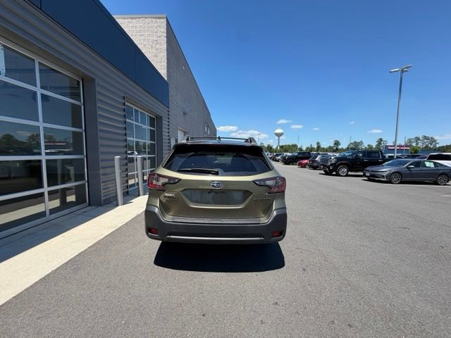 Used 2024 Subaru Outback Onyx Edition AWD/4WD image 3