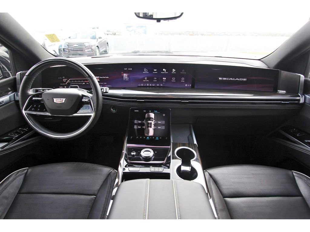 Certified 2025 Cadillac Escalade ESV Premium Luxury w/ Touring Package image 9