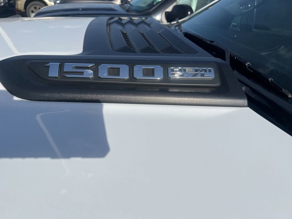 Used 2019 RAM 1500 Laramie AWD/4WD image 7