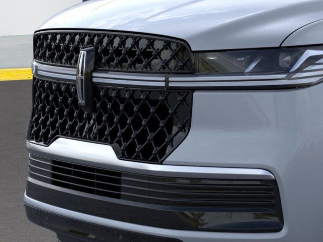 New 2025 Lincoln Navigator L Reserve w/ Jet Appearance Package image 17