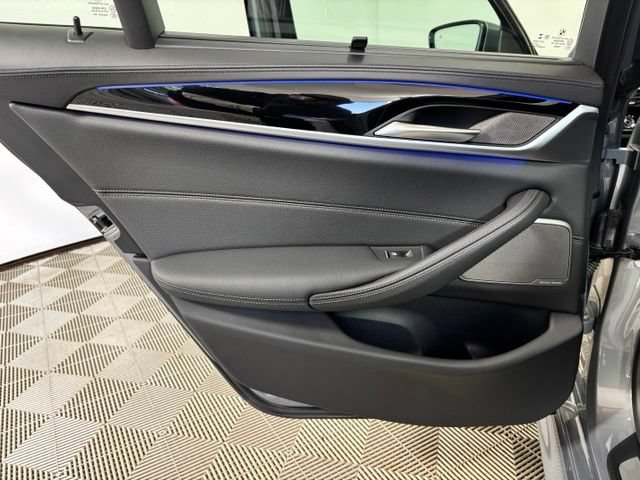 Used 2023 BMW M550i xDrive w/ Executive Package AWD/4WD image 20