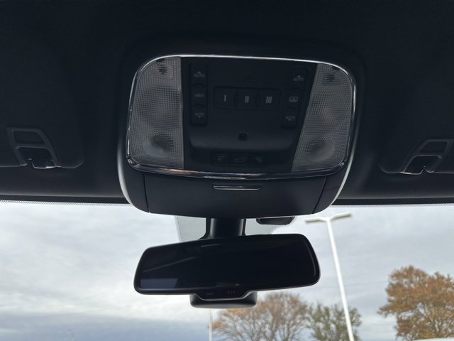 Used 2016 Jeep Grand Cherokee Limited w/ Luxury Group II image 27