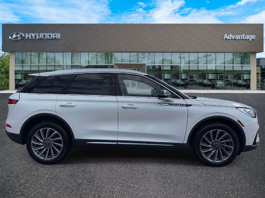 Used 2023 Lincoln Corsair Reserve w/ Equipment Group 201A AWD/4WD image 5