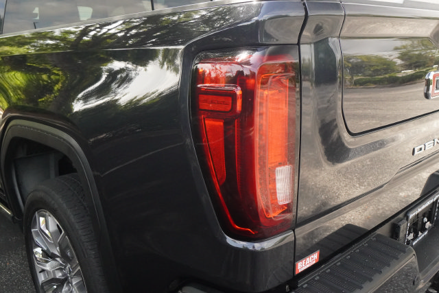 Used 2023 GMC Sierra 1500 Denali w/ Denali Reserve Package AWD/4WD image 39