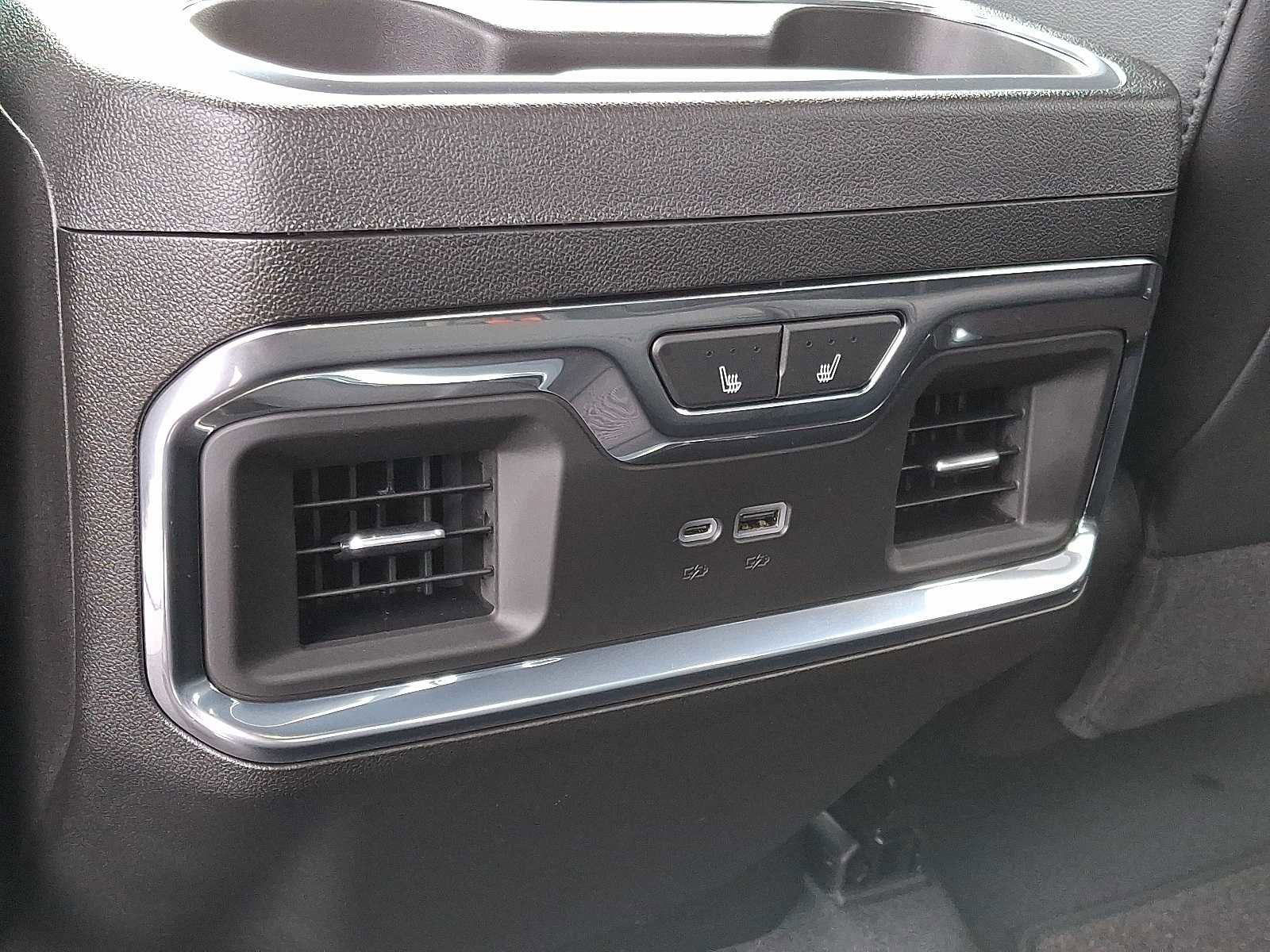 New 2026 Chevrolet Silverado 1500 High Country w/ Midnight Edition image 17