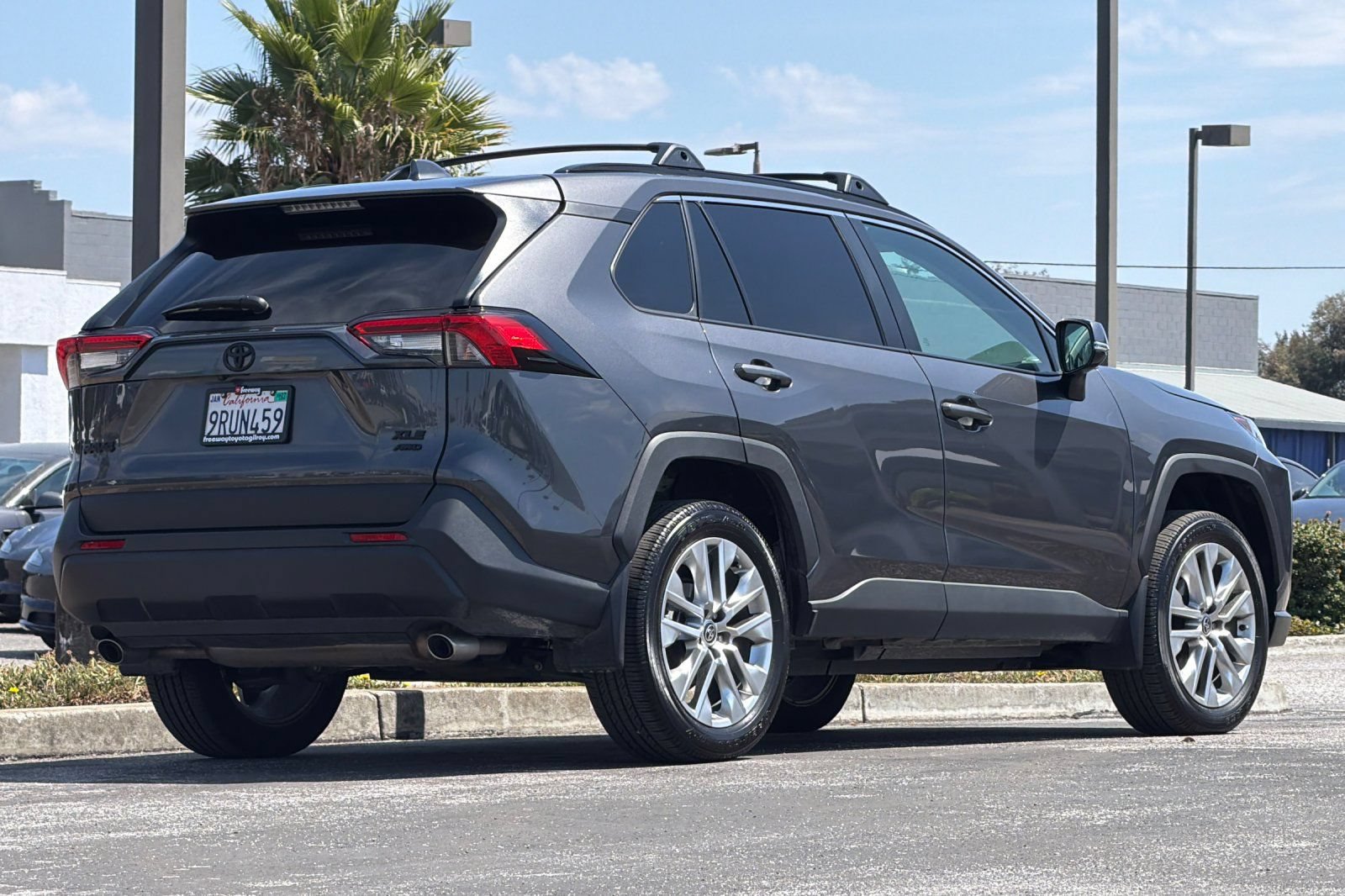 Used 2025 Toyota RAV4 XLE Premium w/ Weather Package AWD/4WD image 4