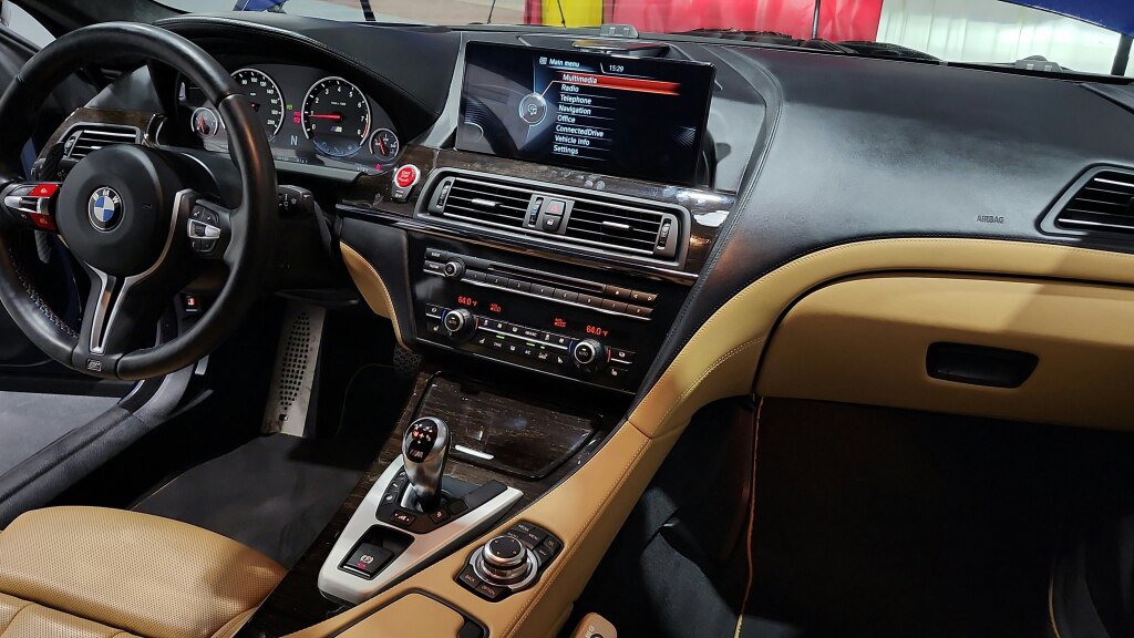 Used 2014 BMW M6 Gran Coupe w/ Executive Package RWD image 25