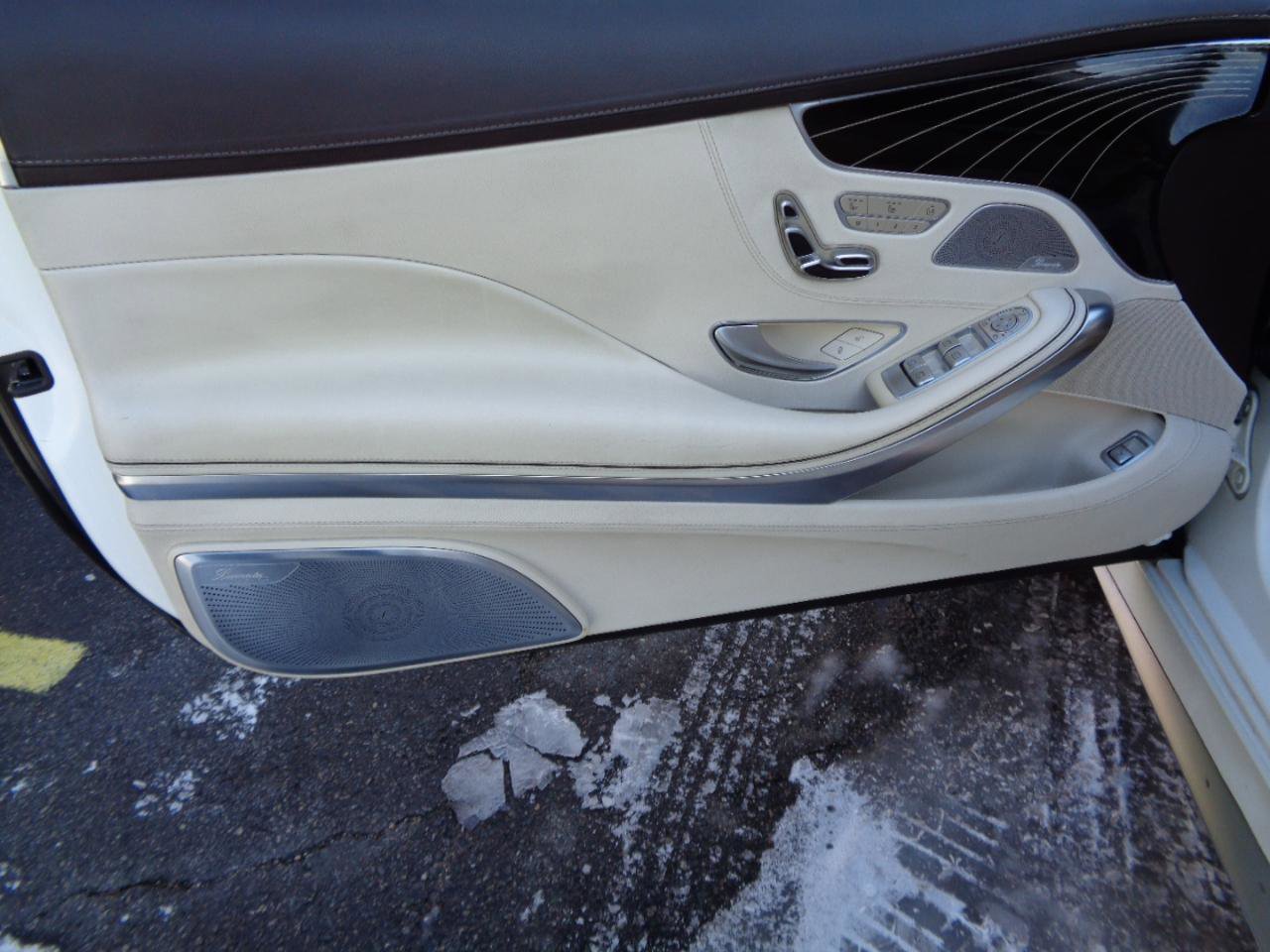 Used 2016 Mercedes-Benz S 63 AMG 4MATIC Coupe w/ Driver Assistance Package image 21
