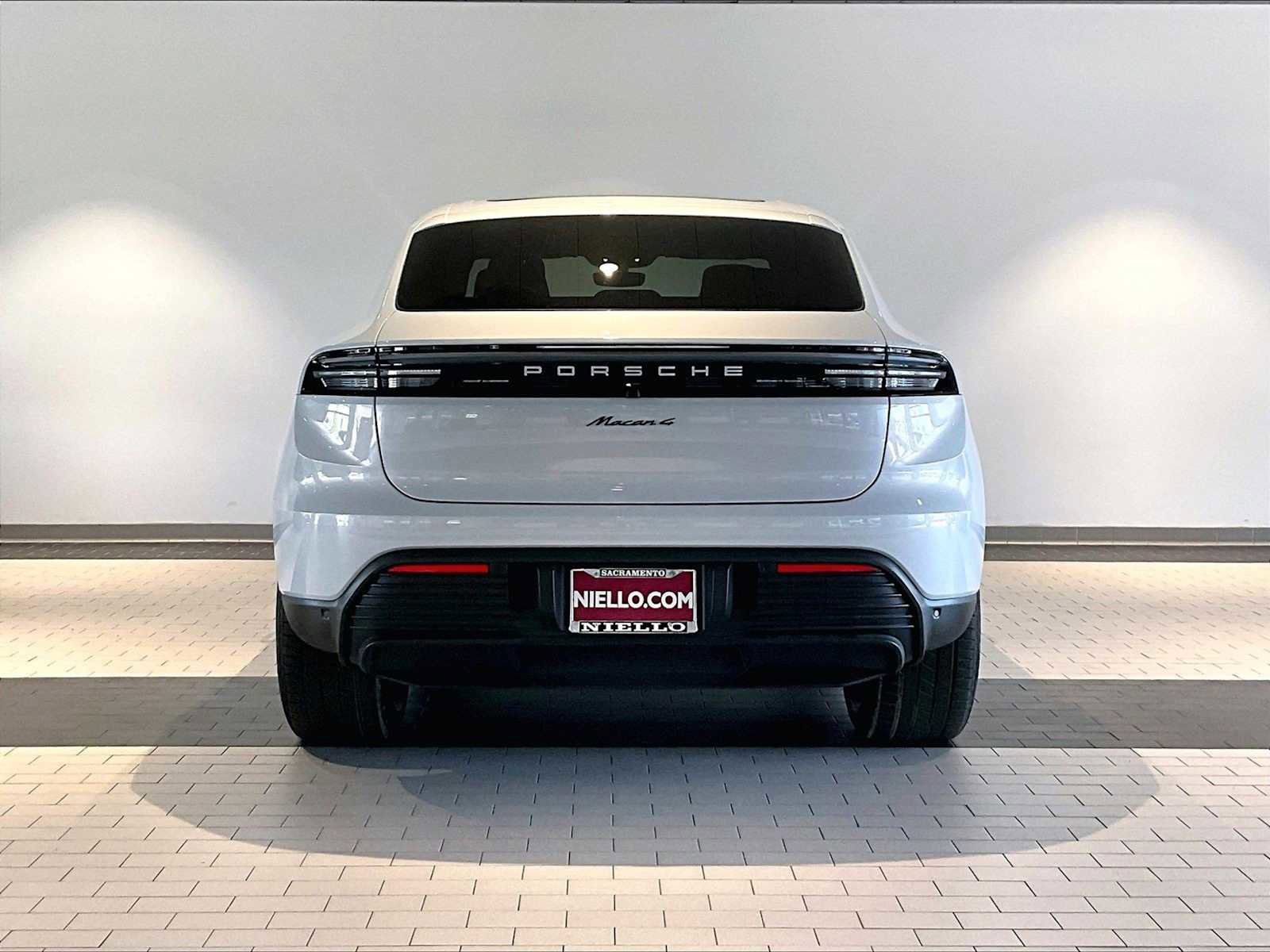 New 2024 Porsche Macan 4 Electric image 6