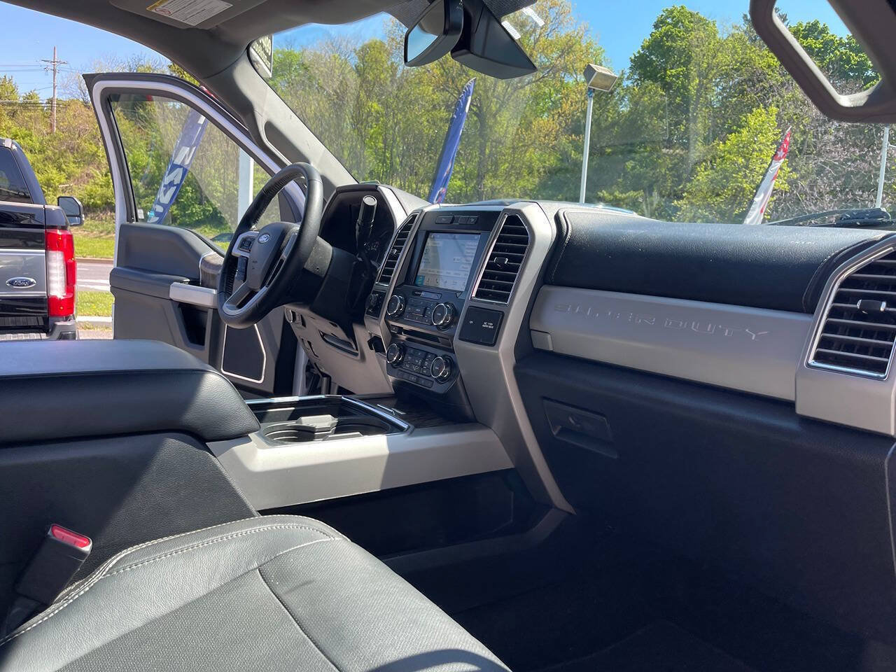 Used 2017 Ford F250 Lariat w/ Lariat Ultimate Package AWD/4WD image 40