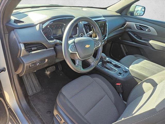Used 2023 Chevrolet Traverse LT image 12