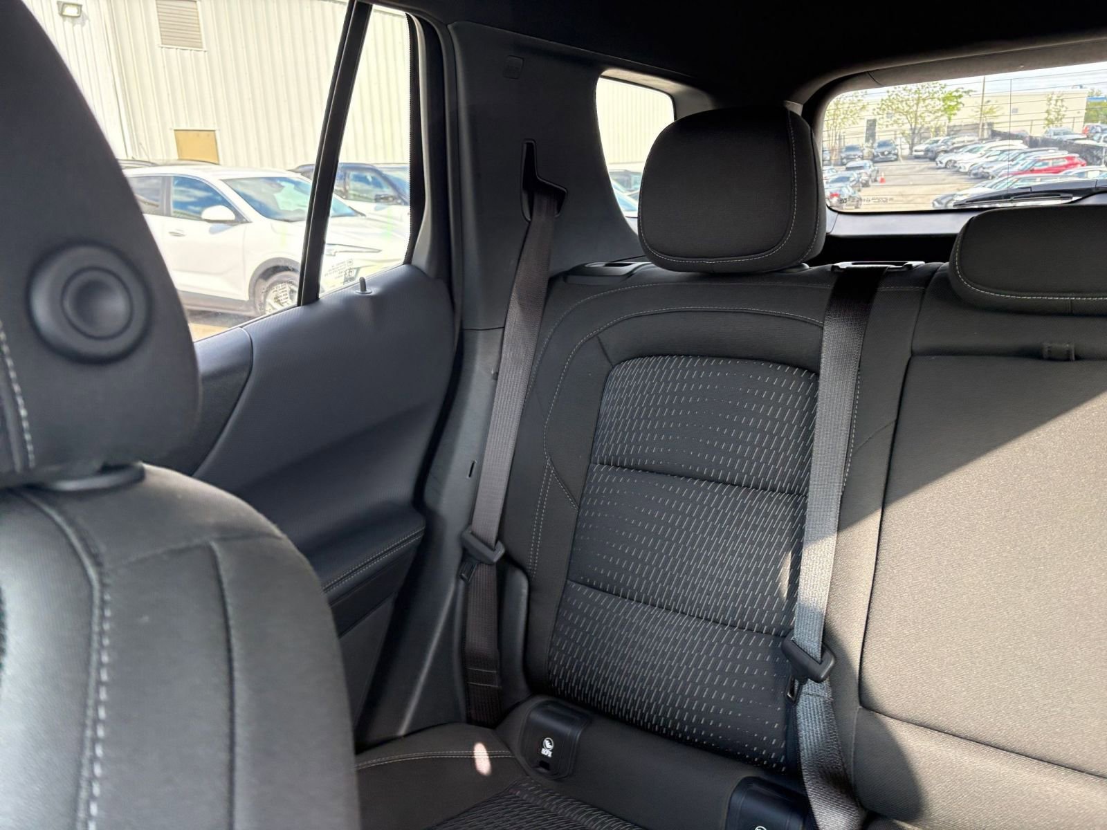 Used 2025 Chevrolet Equinox LT FWD image 39