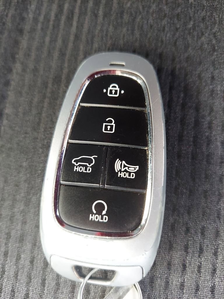 Used 2023 Hyundai Santa Fe SEL image 31