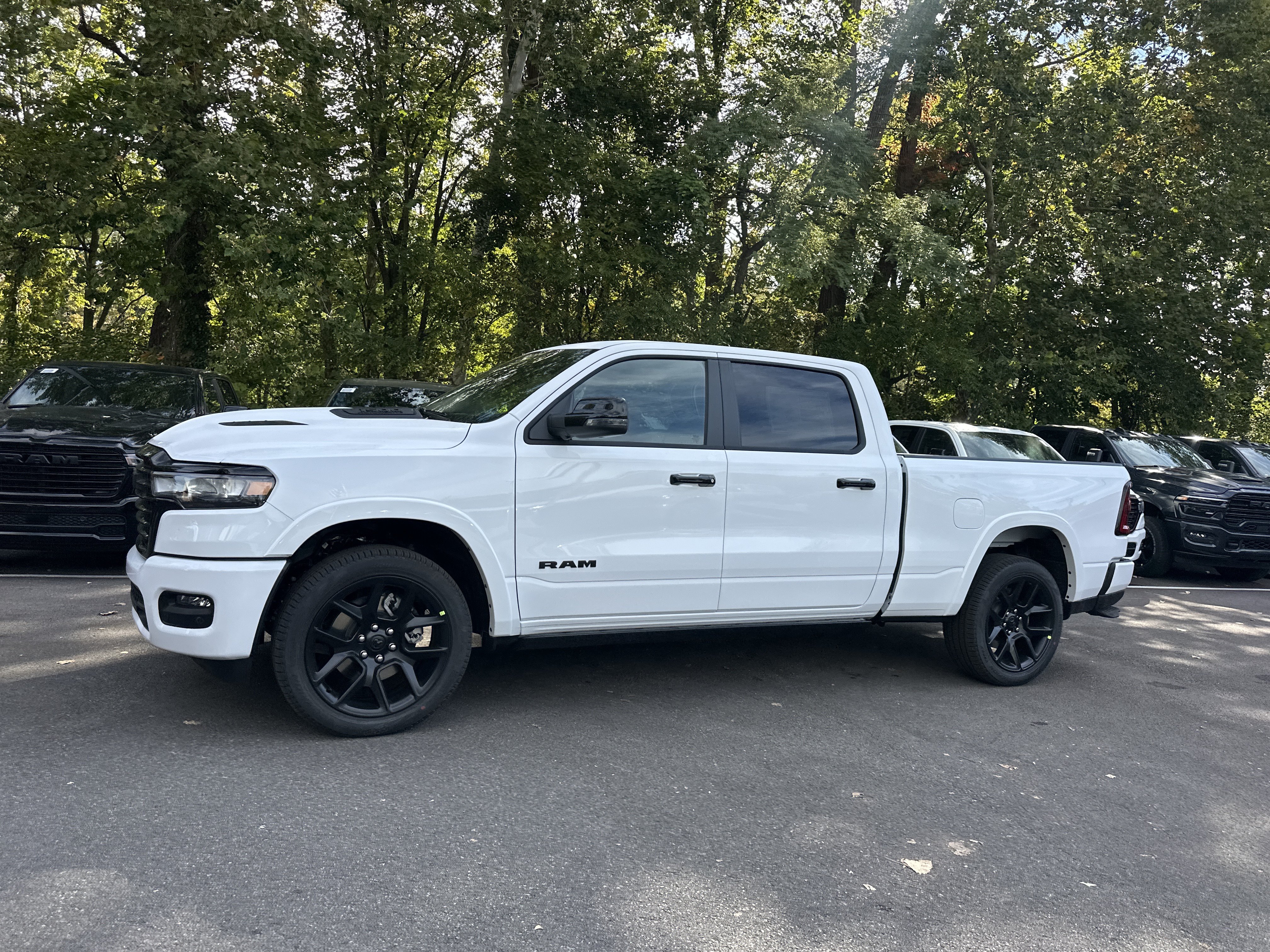 New 2027 RAM 1500 Laramie AWD/4WD image 30