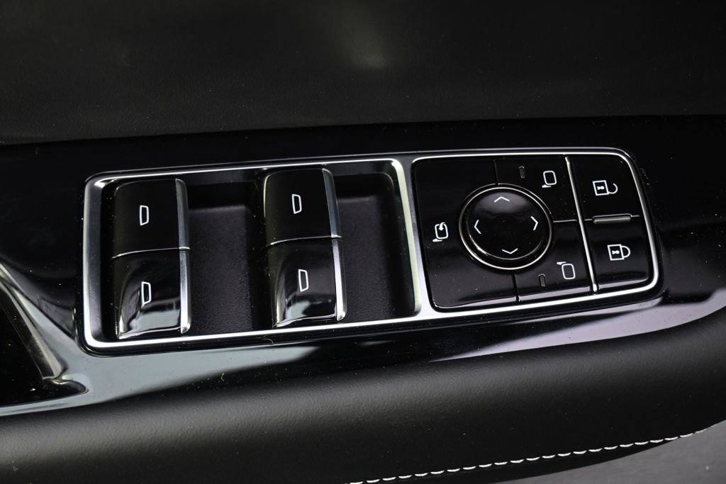 New 2026 Cadillac Vistiq Platinum image 24