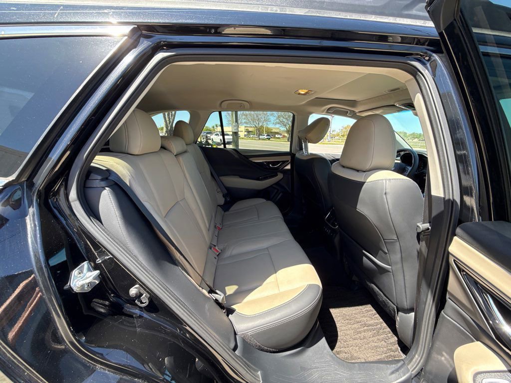 Used 2022 Subaru Outback Limited AWD/4WD image 5