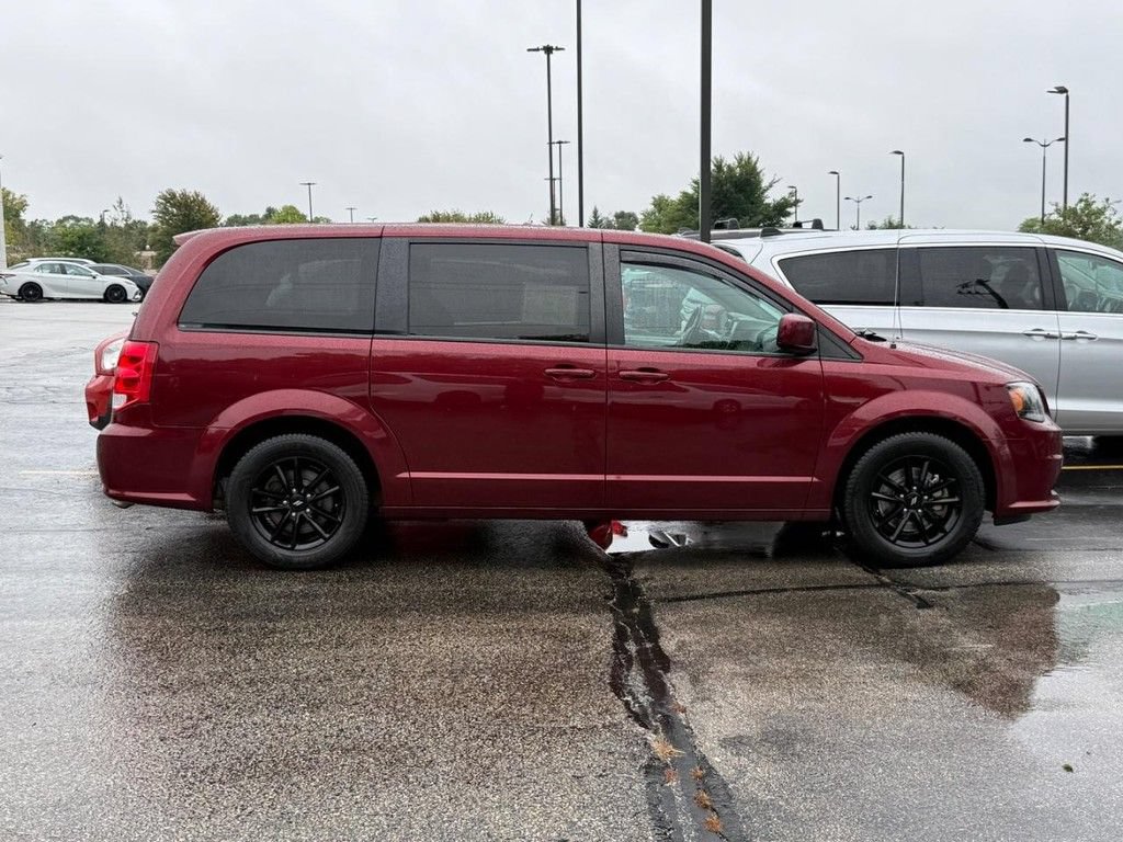 Used 2020 Dodge Grand Caravan GT FWD image 2