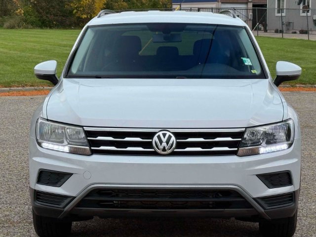 Used 2018 Volkswagen Tiguan SE AWD/4WD image 8