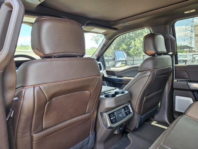 New 2026 Ford F350 King Ranch w/ FX4 Off-Road Package AWD/4WD image 16