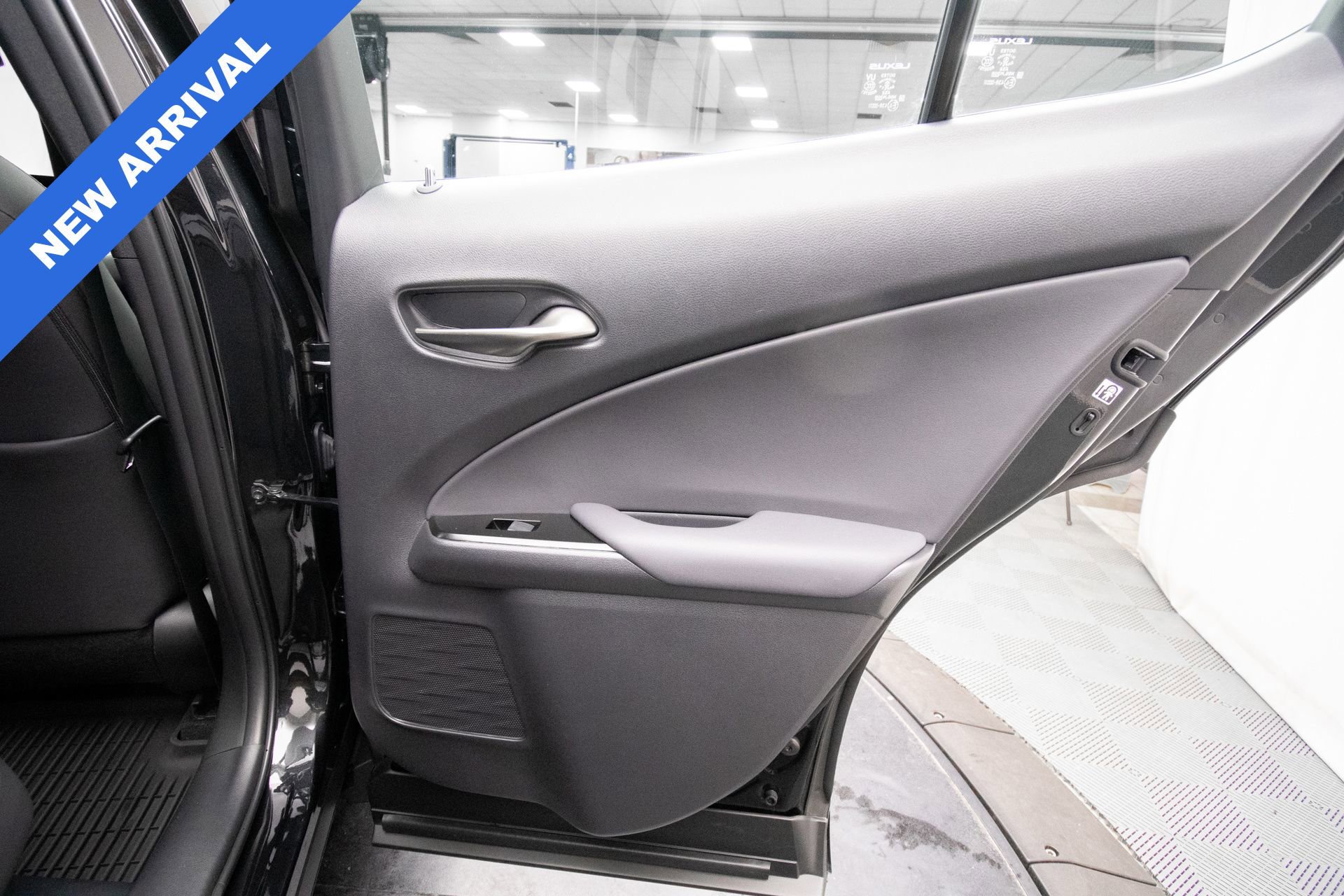 Used 2023 Lexus UX 250h AWD w/ Premium Package image 32