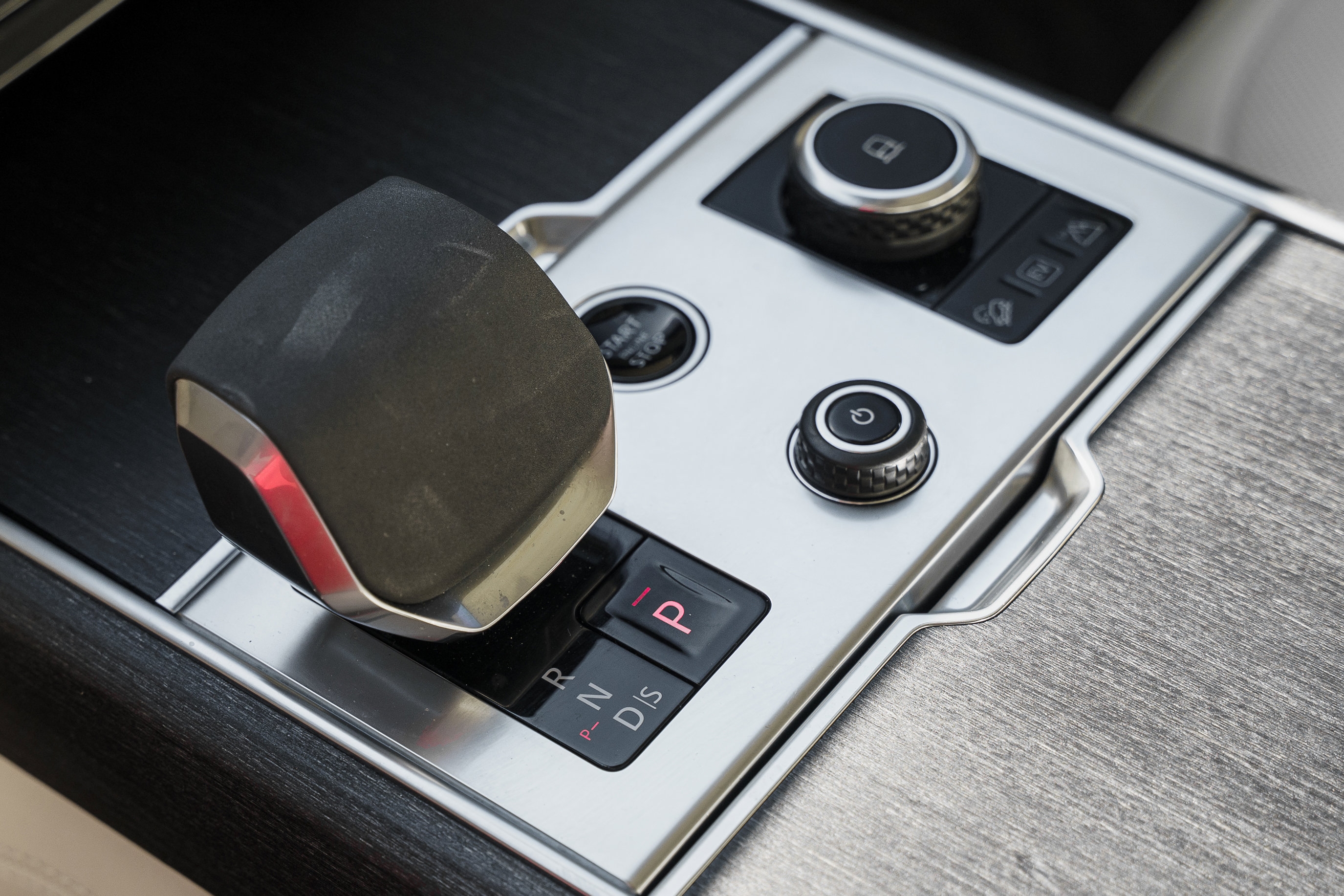 Used 2023 Land Rover Range Rover SE image 11