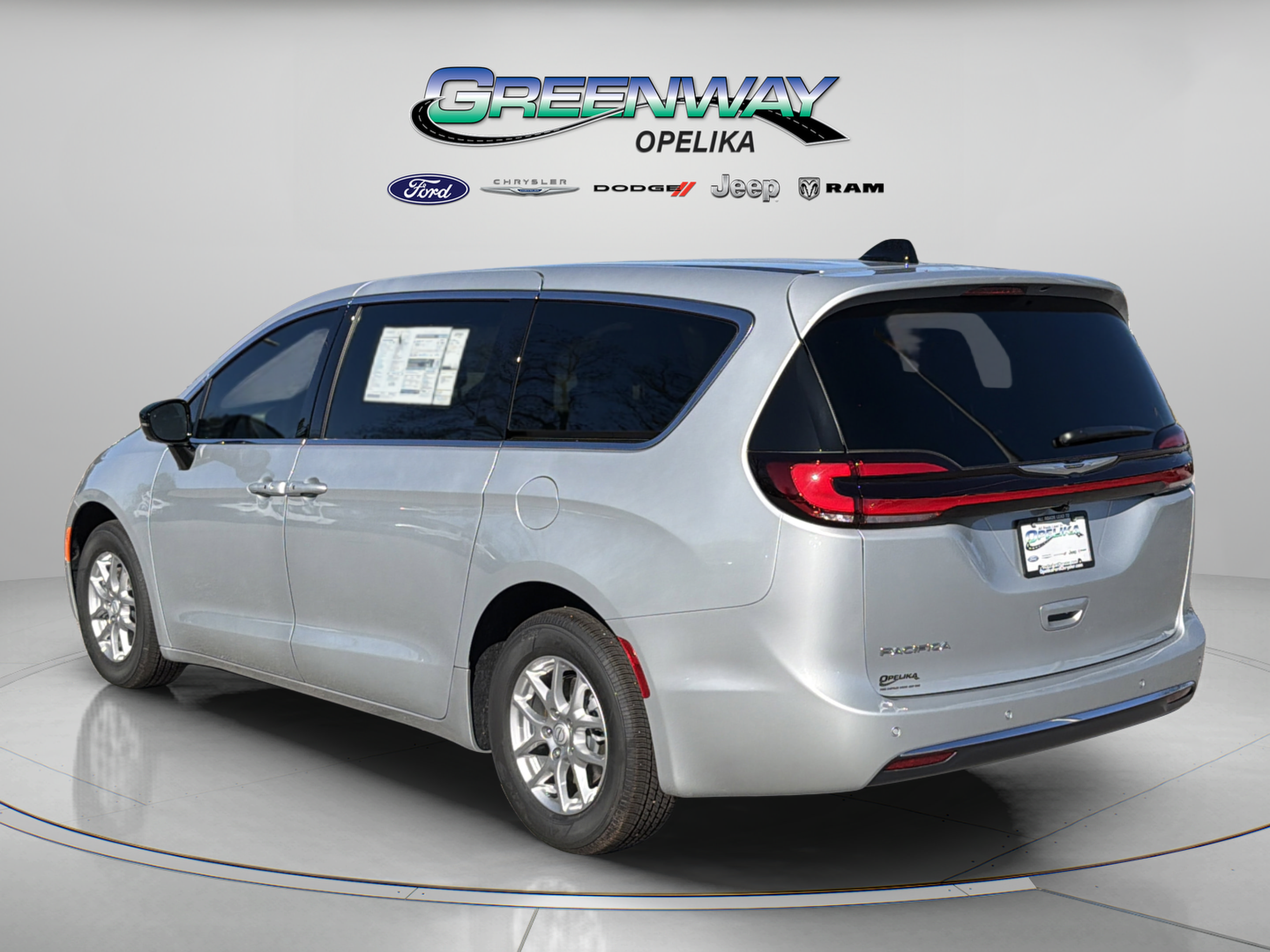 New 2026 Chrysler Pacifica Select FWD image 5