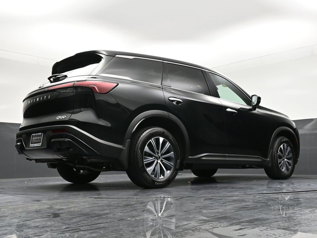 Certified 2025 INFINITI QX60 Pure image 33