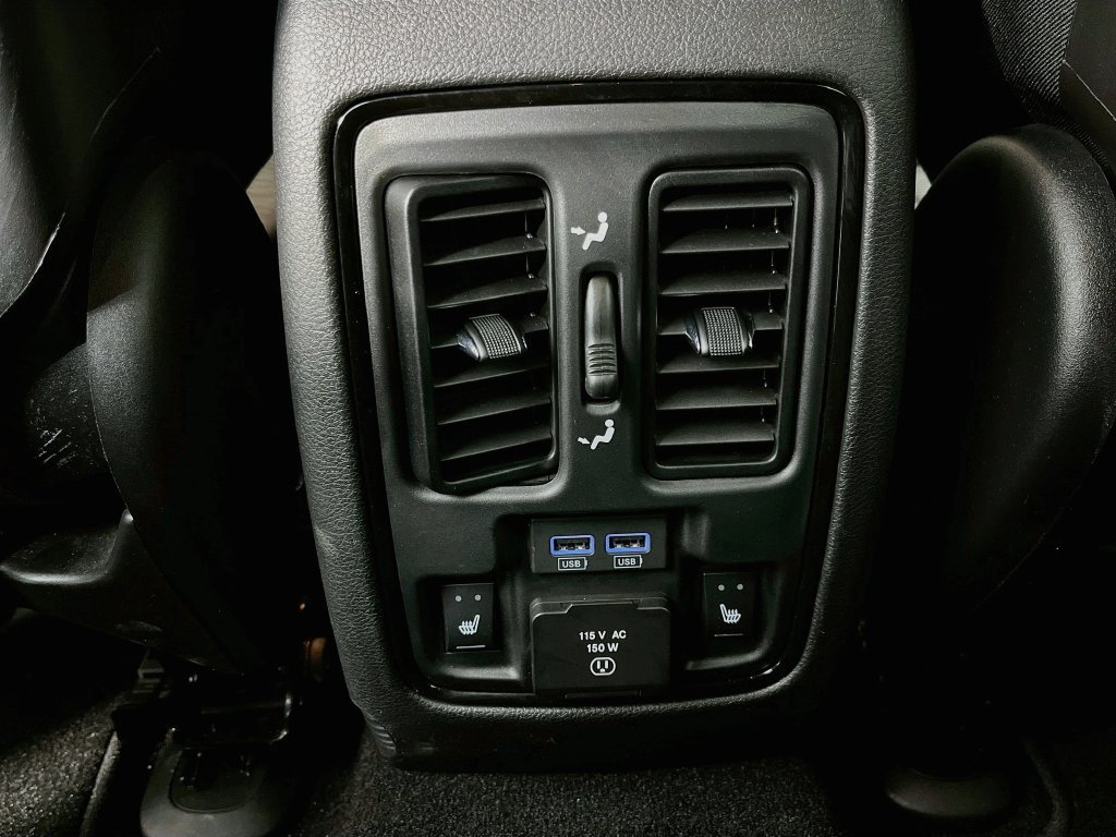 Used 2021 Dodge Durango R/T w/ Blacktop Package AWD/4WD image 30