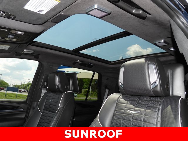 Used 2023 Cadillac Escalade V w/ LPO, Floor Liner Package image 4