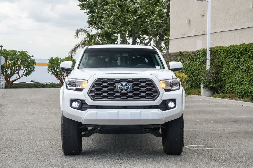 Used 2017 Toyota Tacoma SR5 w/ Tow Package RWD video 2