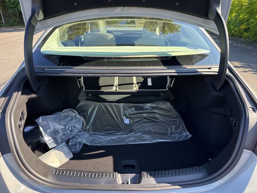 New 2026 Mercedes-Benz E 350 4MATIC Sedan image 31