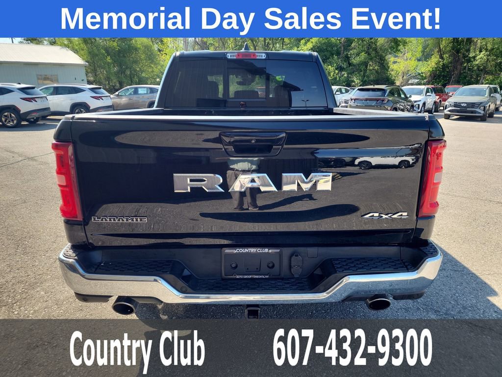 Used 2025 RAM 1500 Laramie AWD/4WD image 7