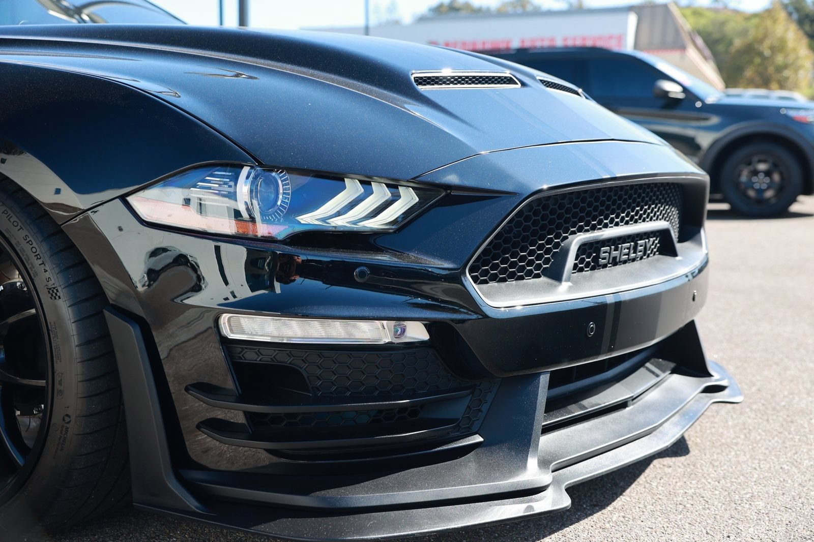 Used 2021 Ford Mustang GT Premium w/ GT Performance Package RWD image 9