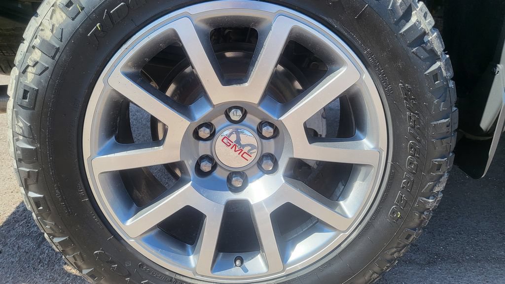 Used 2018 GMC Sierra 1500 Denali RWD image 12