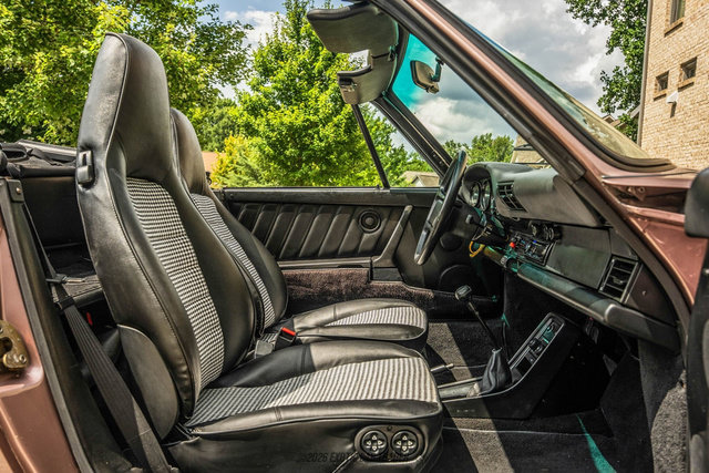 Used 1988 Porsche 911 Carrera RWD image 57