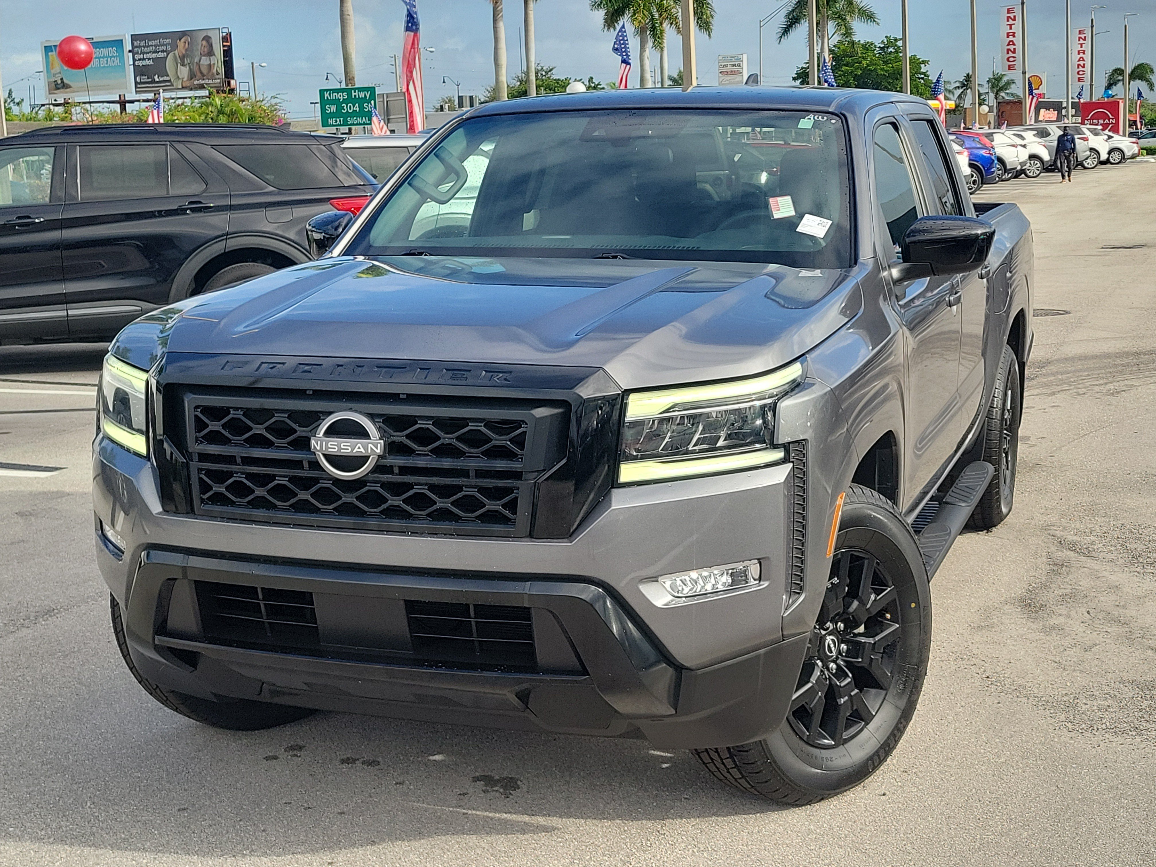 Used 2023 Nissan Frontier SV w/ Midnight Edition Package RWD image 36